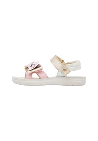 Sandali rosa e dorati con una base bianca, caratterizzati da un accento floreale e cinturini regolabili. Realizzati in pelle sintetica con una suola texturizzata.