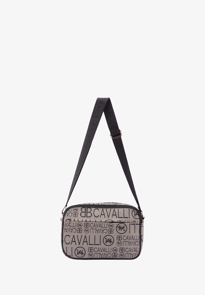 Borsa a tracolla in tessuto grigio a fantasia con branding nero. Caratterizzata da un design elegante, tracolla regolabile e dettagli in metallo dorato.
