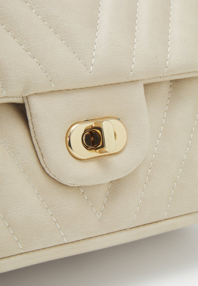 Damen Handtaschen | Gina Tricot ALINA Umhängetasche beige - IK30598 Damen Handtaschen | Gina Tricot ALINA Umhängetasche beige - IK30598
