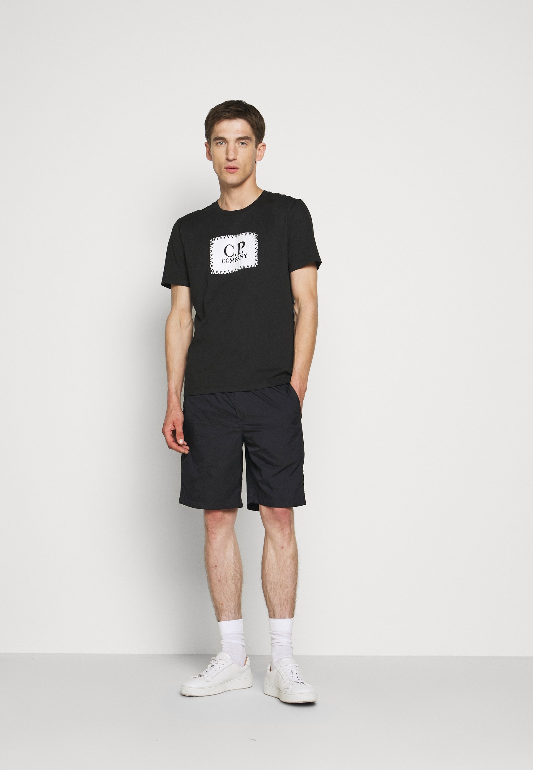 ensemble short tee shirt cp company