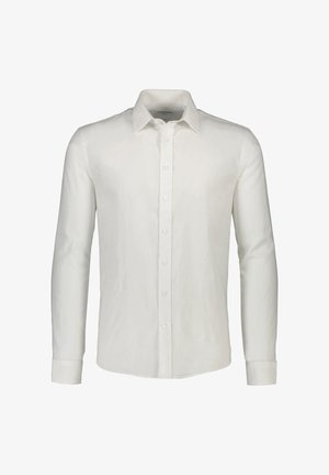 Chemise blanche à manches longues en lin avec une fermeture à boutons sur le devant, un col classique et des poignets boutonnés ; texture lisse avec des détails de conception minimaux.