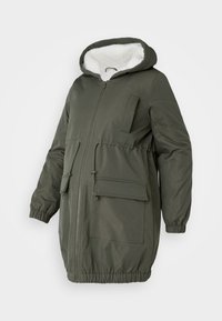 Olivengrønn parkas med foret hette, hel glidelås, elastiske mansjetter og flere lommer. Laget av glatt, vannavstøtende stoff.