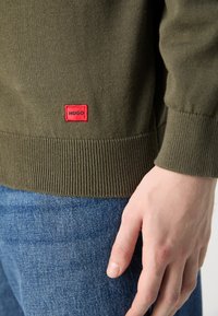 HUGO SAN JAQUE - Bomber dzseki - khaki