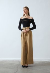 Anna Field Džemperis - black