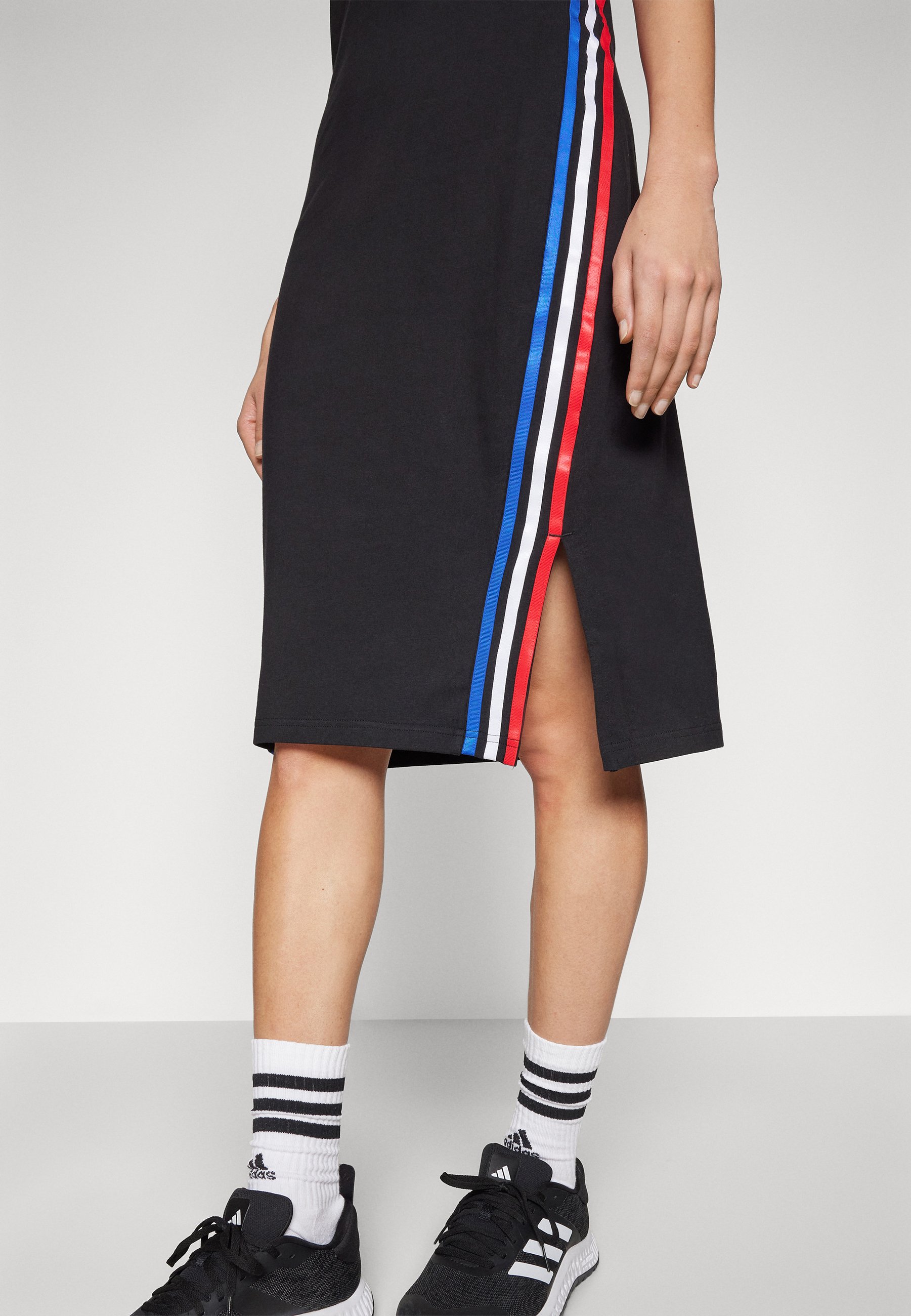 adidas Sportswear FUTURE ICONS THREE STRIPES DRESS - Sports