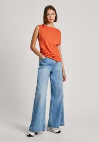 Pepe Jeans Marškinėliai su spaudiniu - sunset orange