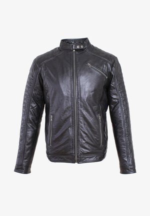 Schwarze Lederjacke mit Stehkragen, Reißverschluss vorne und diagonalem Brusttaschen. Strukturiertes Material an Schultern und Ärmeln.