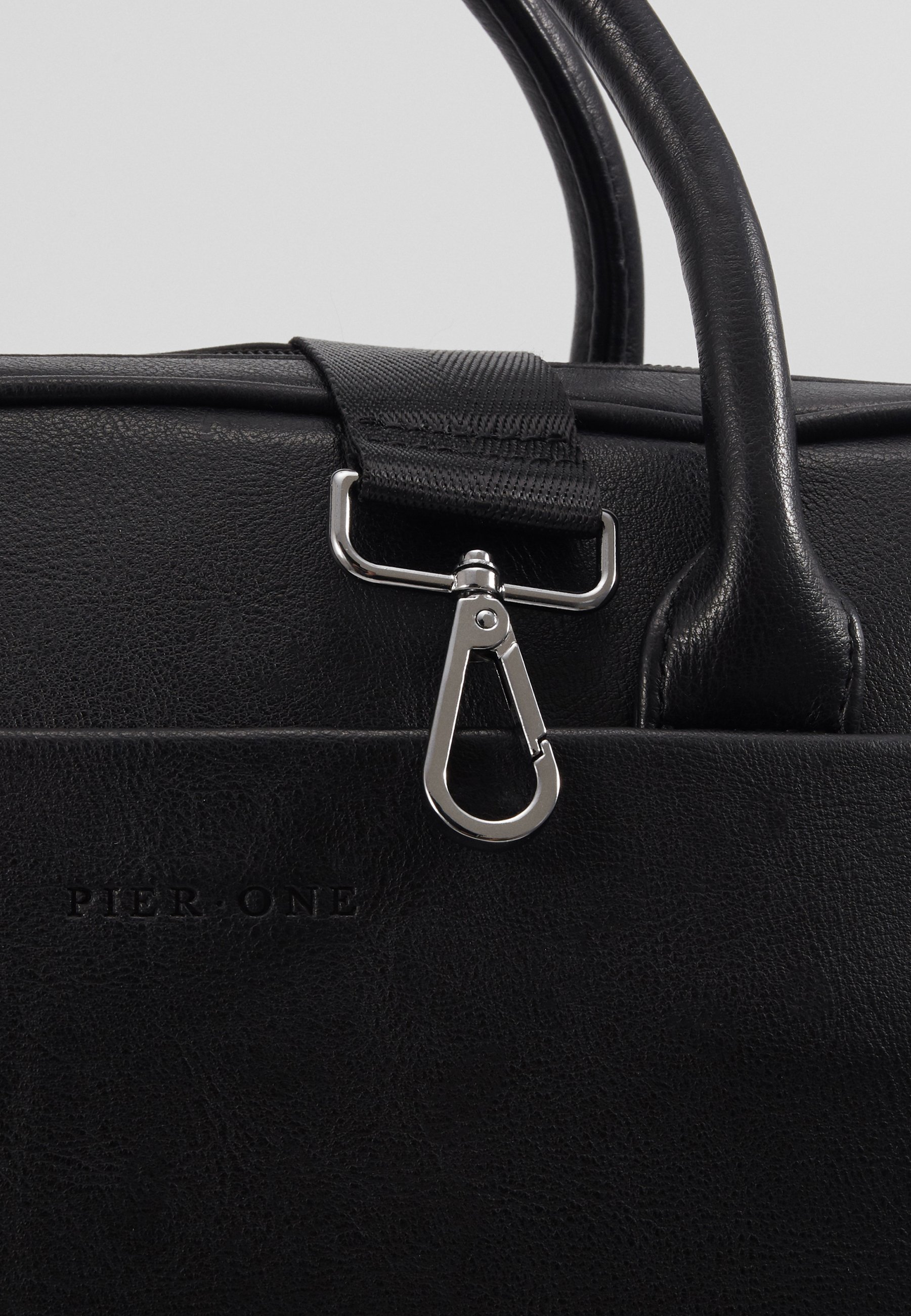 Pier One Dataveske black Zalando.no Pier One Dataveske black Zalando.no