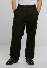 Urban Classics WIDE  - Cargobukse - black