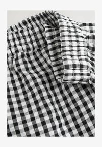 Nije odabrano, black white gingham