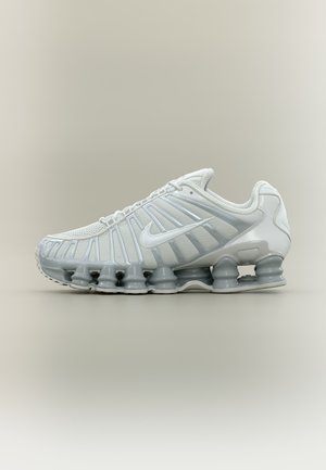Nike Sportswear, SHOX SE - Sneakers - photon dust/white/metallic silver-coloured