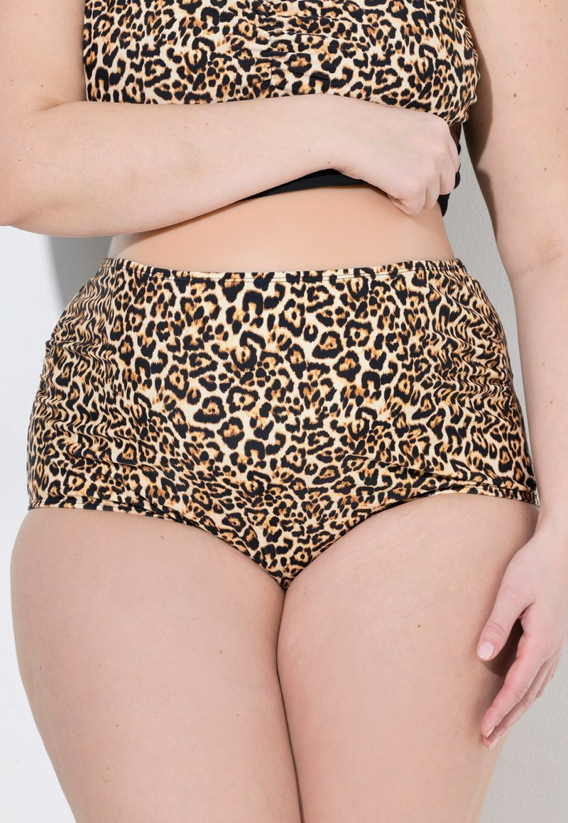 Bikini z wysokim stanem w print w panterkę, z marszczonym designem, miękkim materiałem i czarnym pasem w talii dla dodatkowego komfortu i lepszego dopasowania.