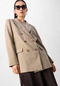 Mos Mosh ENYA BLAZER - Kurzmantel - light brown