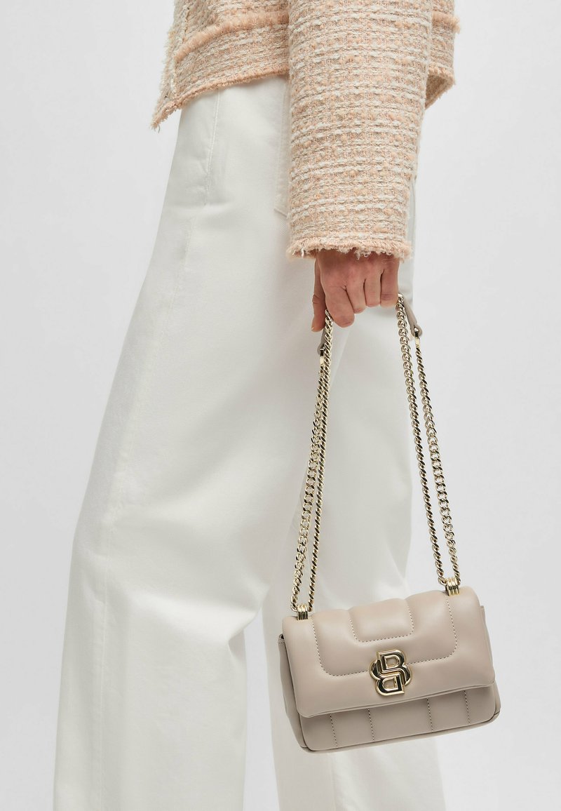 BOSS - BOSS x Steiff B-Icon shoulder bag in teddy - White