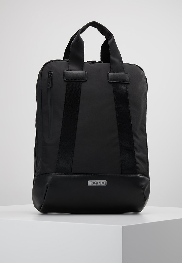Moleskine VERTICAL DEVICE BAG - Rucksack - black