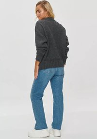 Makadamia - Sweter