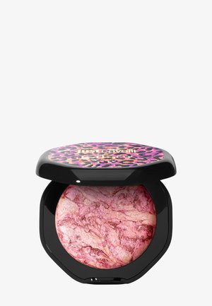 Étui à maquillage compact noir avec un couvercle à imprimé léopard rose et violet, contenant à l'intérieur une poudre marbrée rose et couleur rose.