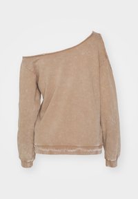 Sudadera marrón con escote off-shoulder, mezcla de algodón suave, corte relajado, puños y dobladillo acanalados, textura ligeramente desgastada, detalles mínimos.