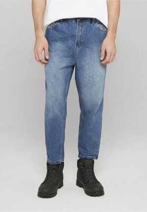 Urban Classics CROPPED TAPERED  - Jeans Tapered Fit - middeepblue