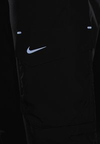 Nike Sportswear K NSW CTY UTLITY EO TF WZ PNT - Pantalones cargo - dark stucco