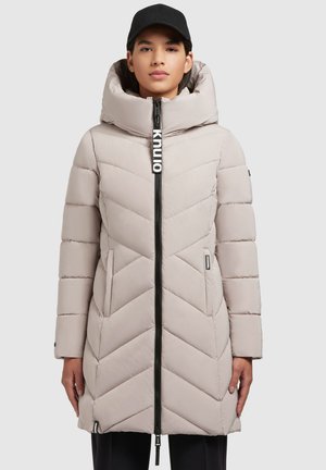 Gevoerde, lichtbeige parka met een capuchon, voorzien van een chevronpatroon, een volledige ritssluiting en een merkdetail op de ritssluiting.