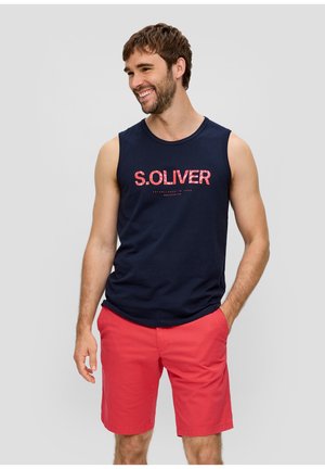 s.Oliver REGULARBERMUDA - Shorts - himbeere