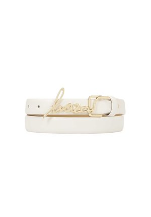 Centura din piele albă, cu o cataramă din metal auriu cu un accent de litere cursive. Textură netedă, cu găuri ajustabile pentru potrivire.