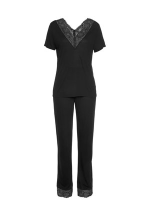 Schlafanzug für Frauen in Schwarz, mit kurzen Ärmeln, Spitze am V-Ausschnitt und Spitzenbesatz an den Hosenbündchen, auf weißem Hintergrund.