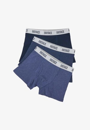 Drei Paare Herrenboxershorts in verschiedenen Blautönen mit grauen Taillenbändern, beschriftet mit "FATFACE."