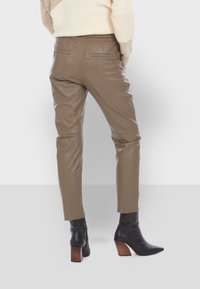 Oakwood GIFT - Leren broek - dark grey