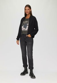 QS GEWASSEN OP DE VOORKANT - T-shirt print - anthrazit