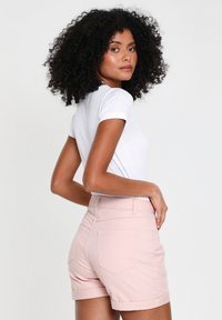 Threadbare CALAIS CLASSIC - Farkkushortsit - pink