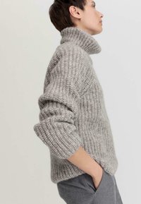 hessnatur Strickpullover - naturgrau