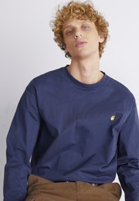 Carhartt WIP CHASE - Hosszú ujjú felső - blue