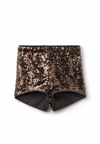 Hnědé šortky s flitry mají přiléhavý střih, hladkou texturu a vícevrstvý lem, zvýrazněný lehkou tkaninou.