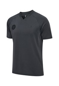 Grijze sport t-shirt met een v-hals, korte raglanmouwen, gestructureerde stof en een rond logo op de linkerborst.