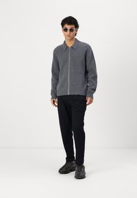Sams�øe Samsøe SAISAKS ZIP CARDIGAN - Cardigan - dark grey