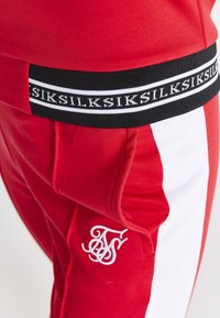 SIKSILK RETRO ELEMENT - Mikina na zip - red