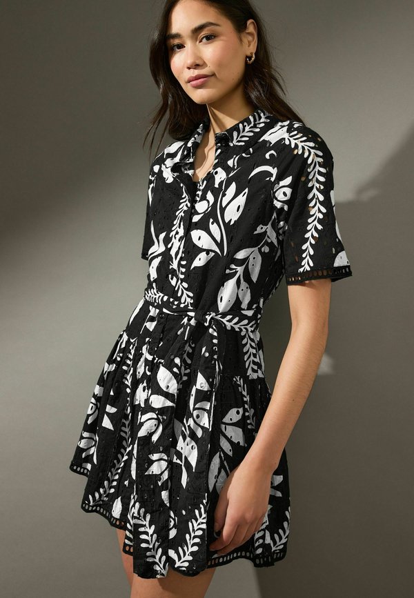 REGULAR FIT - MINI BRODERIE SHORT SLEEVE TIE WAIST - Blusenkleid