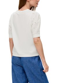 s.Oliver SEMITRANSPARENTER OPTIK - T-shirt print - creme