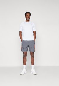Under Armour TECH UTILITY - Športne kratke hlače - castlerock/fire/white