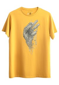 Geel katoenen t-shirt met een grafisch ontwerp van een hand met draaddetails, weergegeven met korte mouwen en een ronde halslijn.