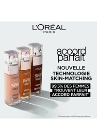 L'Oréal Paris FONT DE TEINT FLUIDE 9D TERRE DE SIENNE ACCORD PARFAIT - Fond de teint - n noix de pécan