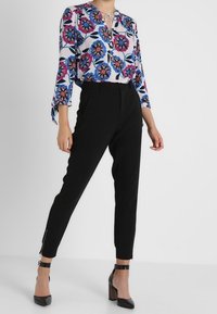 Cartoon Bluse - multi-coloured