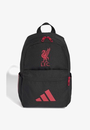Sac à dos noir avec des fermetures éclair rouges, logo oiseau rouge du Liverpool FC et logo rouge Adidas sur la poche avant.