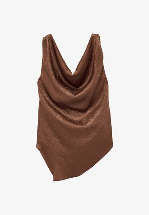 Brązowy, bezrękawnik o fakturze przypominającej satynę, z głębokim dekoltem typu kaskadowego i asymetrycznym dołem.