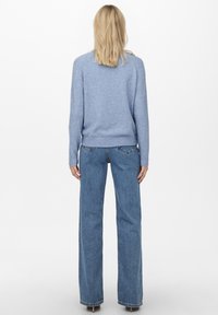 ONLY Stickad tröja - light blue
