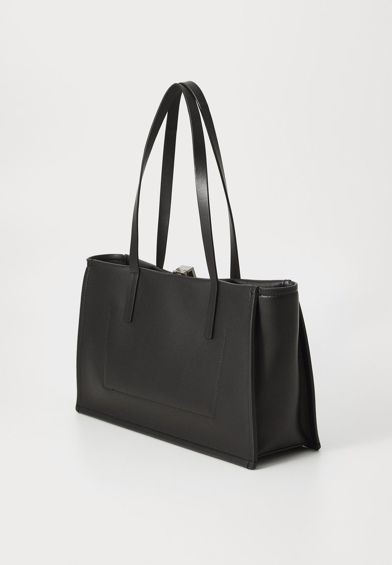 Calvin Klein NARRATE SHOULDER BAG Handbag black