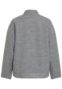 Veste en laine grise à manches longues avec un col haut, vue de dos, avec une coupe droite et sans fermetures ni décorations visibles.