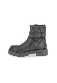 Botas de tobillo de cuero negro con un puño de punto gris texturizado, suela robusta y una correa en la parte superior. Presentan un acabado suave y una forma ajustada.